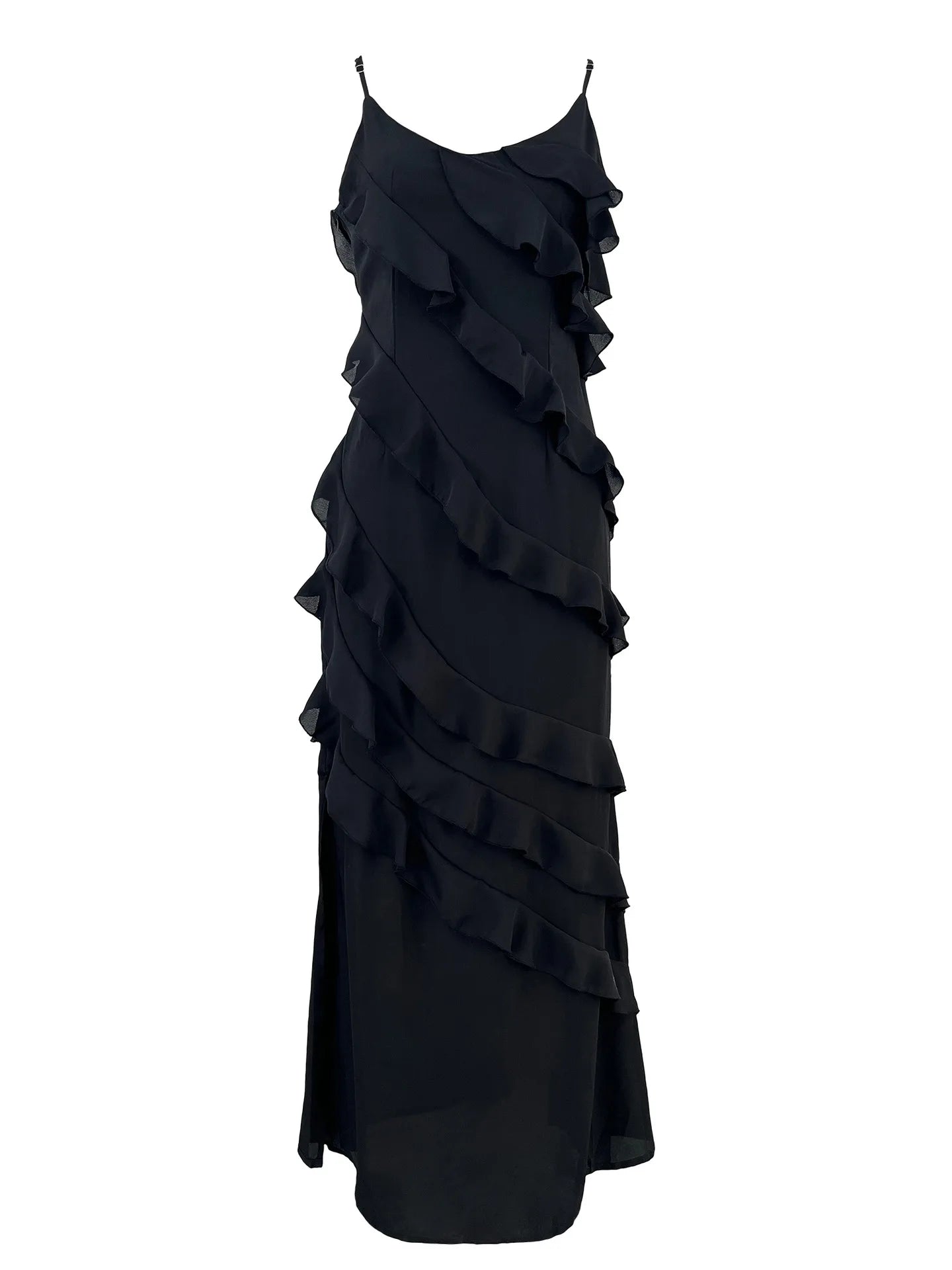 A summer classic. This long chiffon dress is pure charm and lightness, with thin straps and ruffles that give a sexy and romantic touch. The perfect fit for any occasion under the sun.